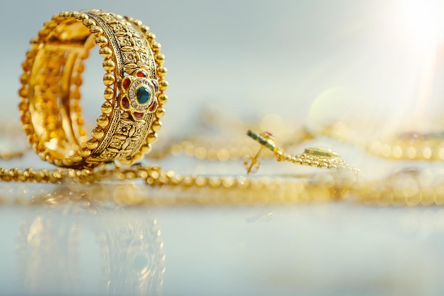 Sieraden: van sprankelende kristallen tot culturele symboliek